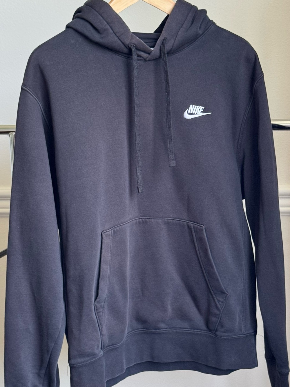 Nike Men's Long Sleeve Drawstring Black Pullover Hoodie Sweatshirt M Pre-owned